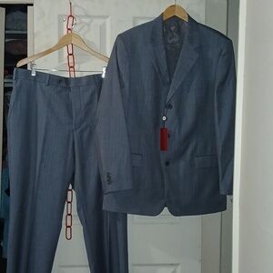 Men's Gray Pinstripe Two-Piece Suit - Classic Tailored Blazer & Trousers70% Wool